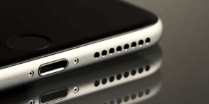 Picture of iPhone 6 from speaker