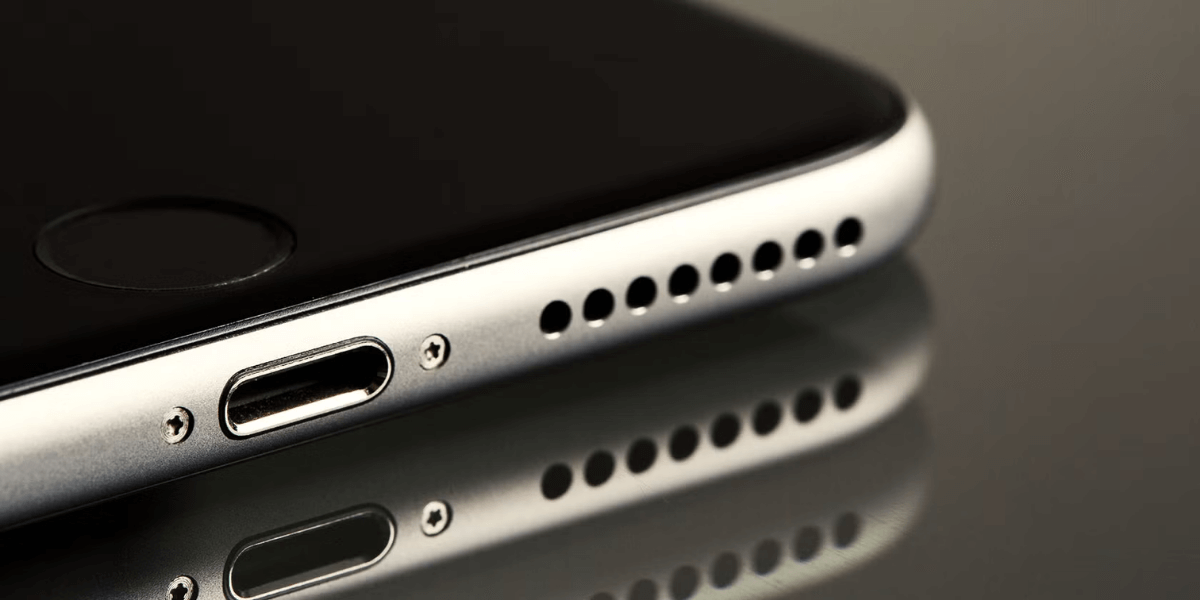 Picture of iPhone 6 from speaker